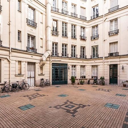 Tourville - Tres Beau Studio - Bail Mobilite Paris Luaran gambar